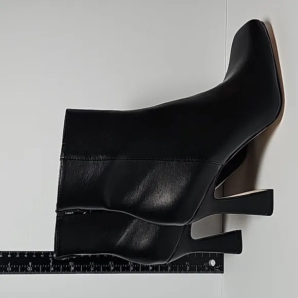 NWOT Sam Edelman Circus Emma Booties Heel Ankle Boots Square Toe Faux Black 7.5