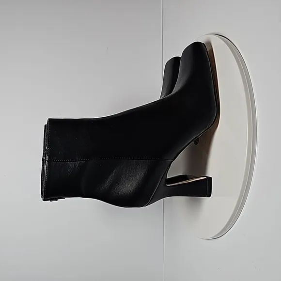 NWOT Sam Edelman Circus Emma Booties Heel Ankle Boots Square Toe Faux Black 7.5
