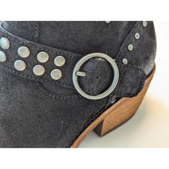 NWOT Sofft Allene II Suede Leather Black Studded Cowboy Boots Bootie Side Zip 6M