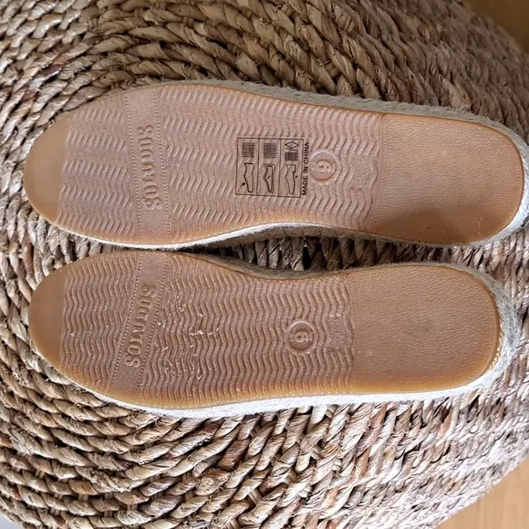 NWOT Soludos Womens Flat Tan Canvas Espadrille Loafers Palm Tree Embroidered S-9