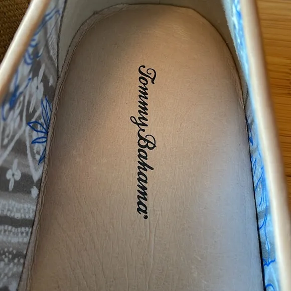 NWOT TOMMY BAHAMA TAORMINA  MENS BROWN CANVAS LOW TOP CASUAL LOAFERS SHOES 11.5