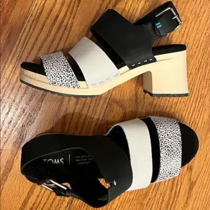 NWOT Toms Platform Sandals
