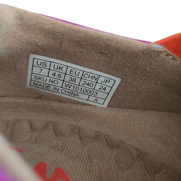 NWOT UIN Fearless Toledo Slip On Loafers, Size 7