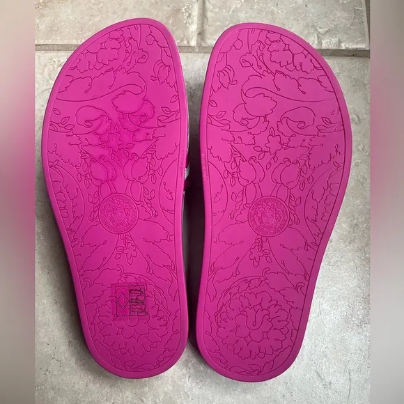 NWOT VERSACE Women's English Rose &amp; Fuxia Barocco Print Pool Slide Shoes