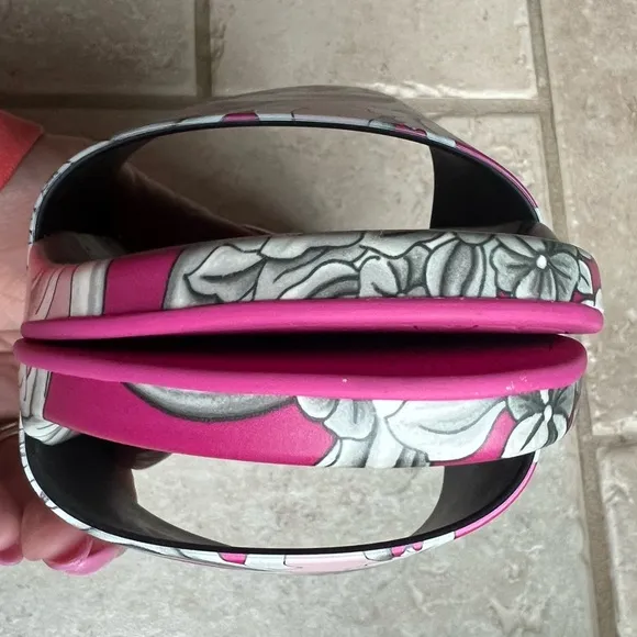 NWOT VERSACE Women's English Rose &amp; Fuxia Barocco Print Pool Slide Shoes