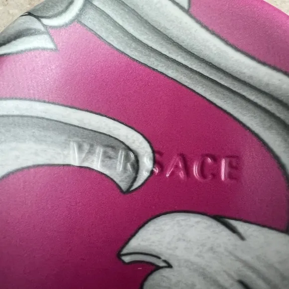 NWOT VERSACE Women's English Rose &amp; Fuxia Barocco Print Pool Slide Shoes