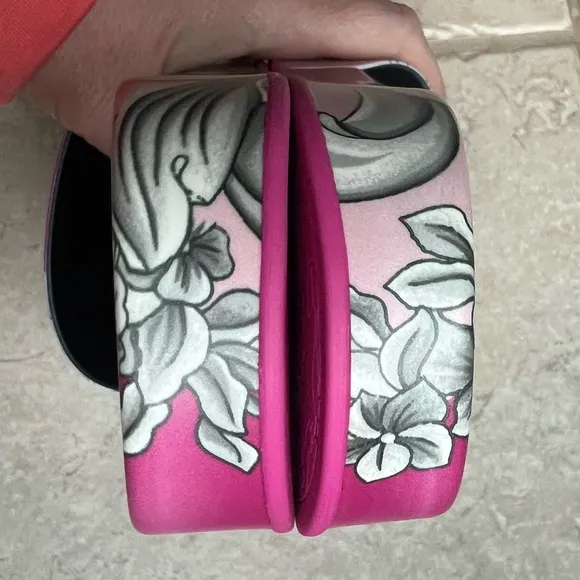 NWOT VERSACE Women's English Rose &amp; Fuxia Barocco Print Pool Slide Shoes