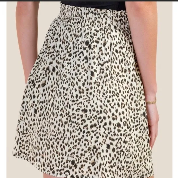 NWT Adorable animal print skirt