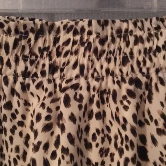 NWT Adorable animal print skirt