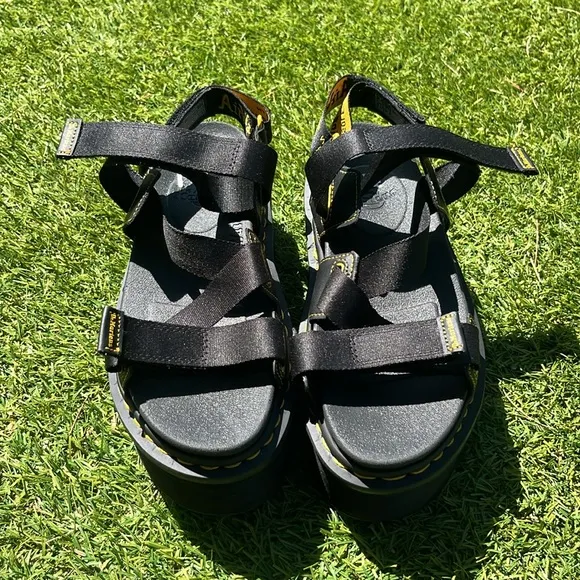NWT DR MARTENS Kimber Platform Sandals