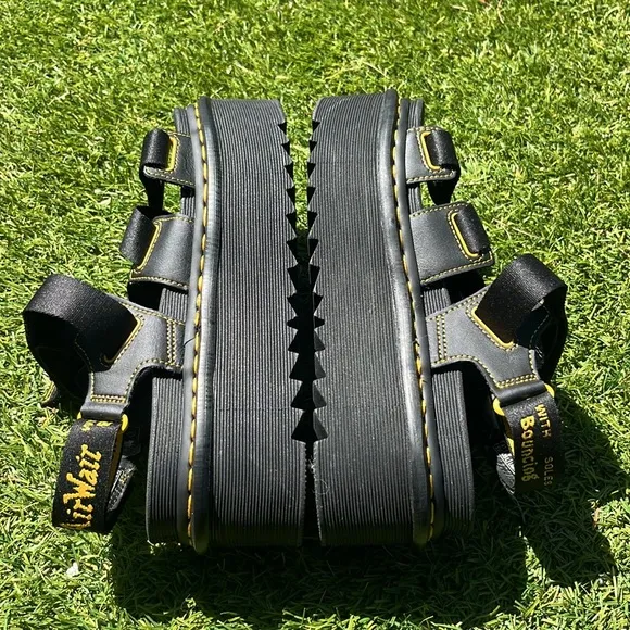 NWT DR MARTENS Kimber Platform Sandals