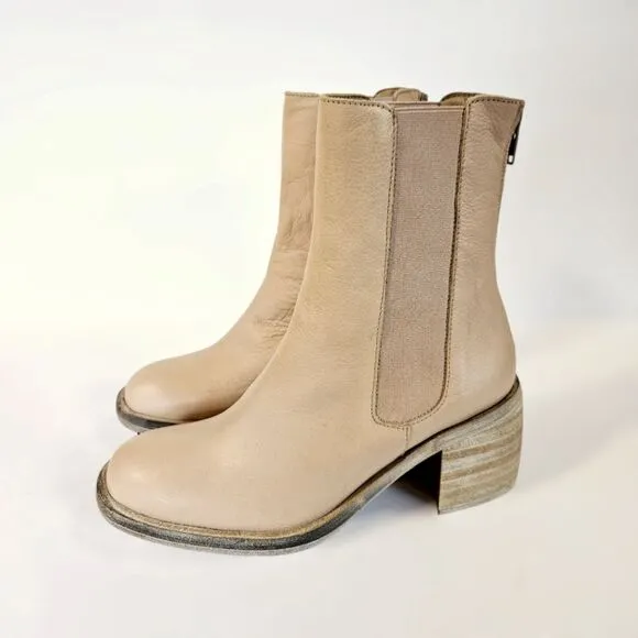 NWT Free People Essential Leather Stacked Heel Chelsea Boot Bootie Sandy Beige 9