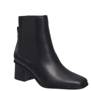 NWT FRENCH CONNECTION CHRISSY CHELSEA BOOTS 8.5