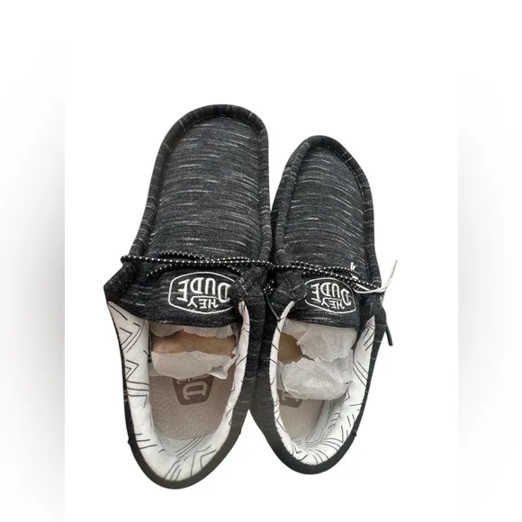NWT Hey Dude Youth Wally Black Stretch Slip On Loafers in size youth 6