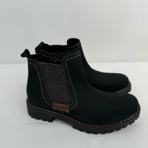 NWT JOSEPH SEIBEL Black Leather MARTA Chelsea Lug Sole Ankle Boots Sz 7-7.5 EU38