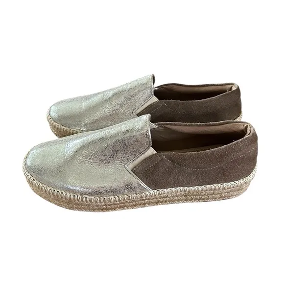 NWT Kaanas | Women’s metallic/brown suede espadrille flats, great tread! Size 10