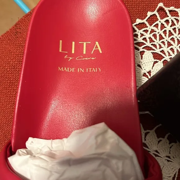 NWT Luxury slides. These have arch support and so comfy. Lita by Ciara. Italian