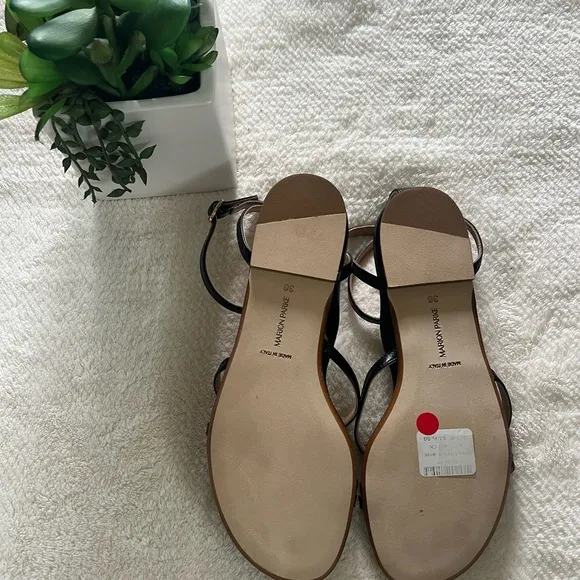 NWT. Marion Parke Jackie Strappy Ankle-Strap Flat Sandals. Size 36 or sz 6.