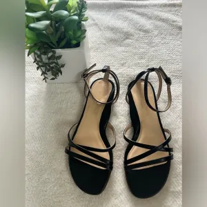 NWT. Marion Parke Jackie Strappy Ankle-Strap Flat Sandals. Size 36 or sz 6.