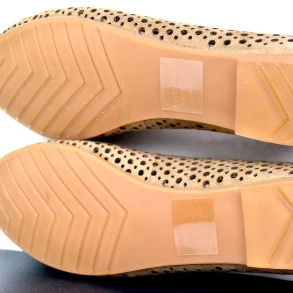 NWT ME TOO  &quot;CARLEE14&quot; BROWN  PERFORATED BALLET  FLATS SIZE 5.5
