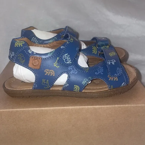 NWT NATURINO SKY Leather sandals Blue with Animals Print