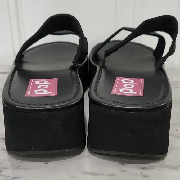 NWT POP black Macarena chunky platform sandals slides women's size 10
