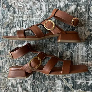NWT Steve Madden Aylin Leather Square Toe Gladiator Sandals