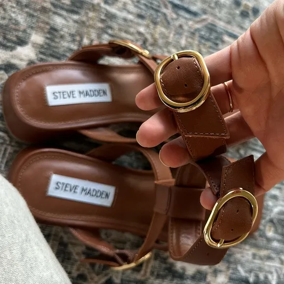 NWT Steve Madden Aylin Leather Square Toe Gladiator Sandals