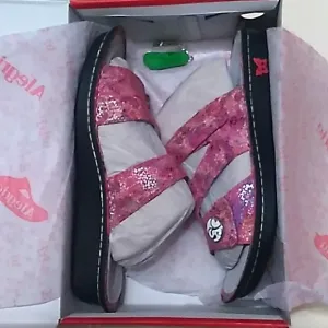 😍NWT Womens Alegria Betty Fushia Dreams pink leather sandals size 11.5 - 12😍