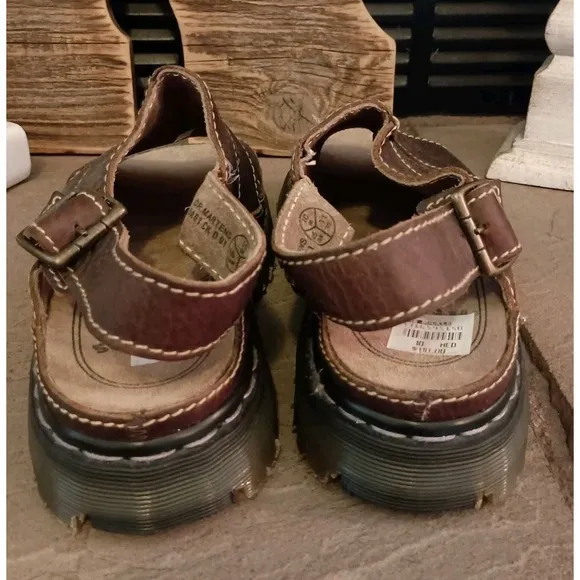NWT Y2K Dr. Martens &quot;Docs&quot; Mens Leather Fisherman Chunky Sandals US Sz. 11