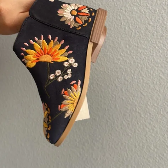 NWT Zara Boots