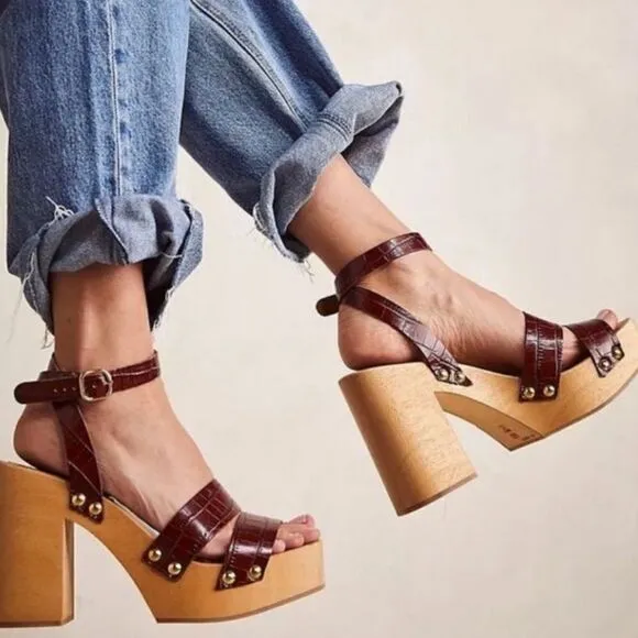 NWT Free People Mallory leather clog sandals 9