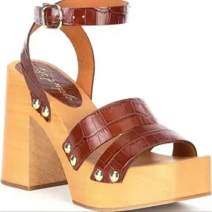 NWT Free People Mallory leather clog sandals 9