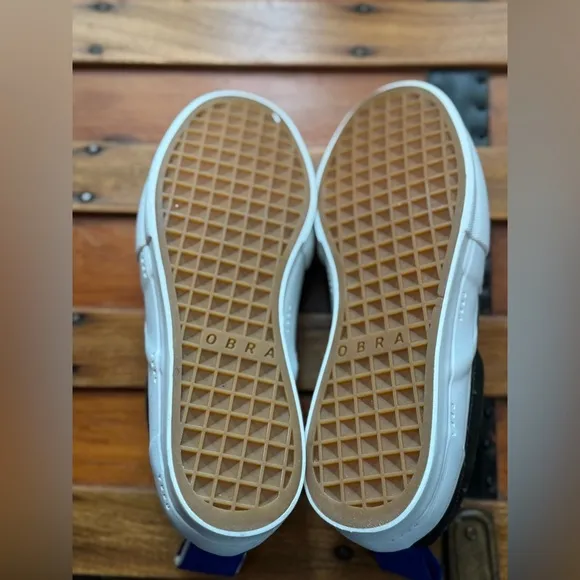 Obra 240 Canvas Slip On Wrap Toe Sneaker
