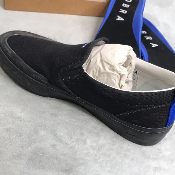 Obra Men's Black Wrap toe  Slip On Sneakers New in Box