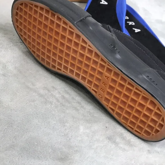 Obra Men's Black Wrap toe  Slip On Sneakers New in Box