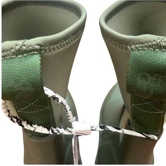 Off-White &quot;For Rainy Days&quot; Green Rain Boot
