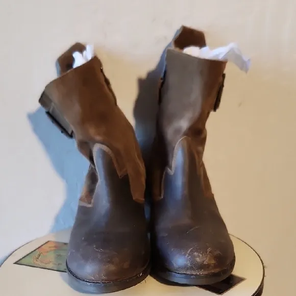 OLIKAI Heeled Leather Western Side Zip Mid Calf  Boot 8  Brown 20230