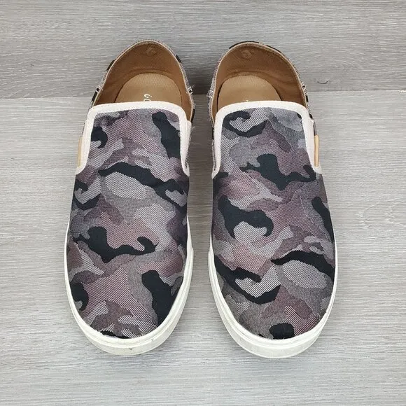 OluKai Pehuea Pa'i pink and gray camo loafers