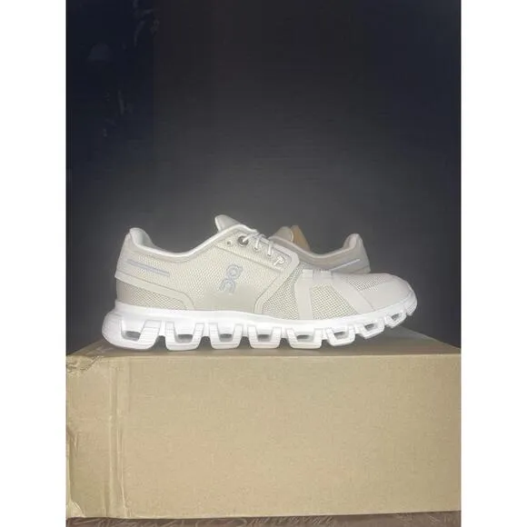 ON CLOUD 6 Women's Size 7 Pearl/White Athletic Running Walking Sneaker Shoes