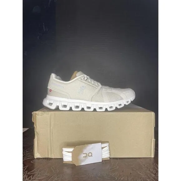 ON CLOUD 6 Women's Size 7 Pearl/White Athletic Running Walking Sneaker Shoes