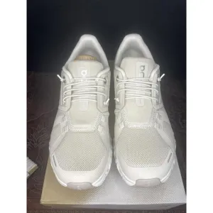ON CLOUD 6 Women's Size 7 Pearl/White Athletic Running Walking Sneaker Shoes