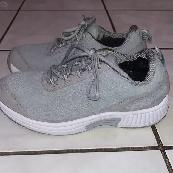Orthofeet Womens 989 Coral Wool Grey Comfort Athletic Sneakers Size 7.5