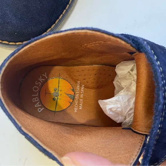 Pablosky kids genuine suede blue Velcro booties