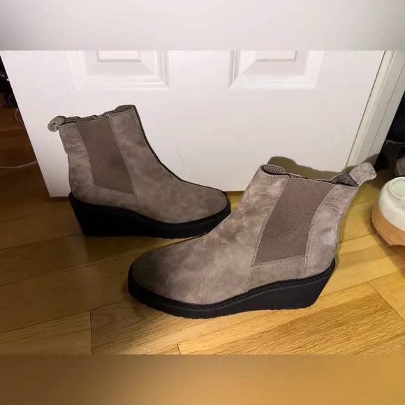 Paolo Indio Wedge Chelsea Boots NEW