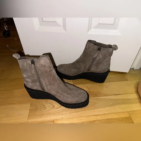 Paolo Indio Wedge Chelsea Boots NEW