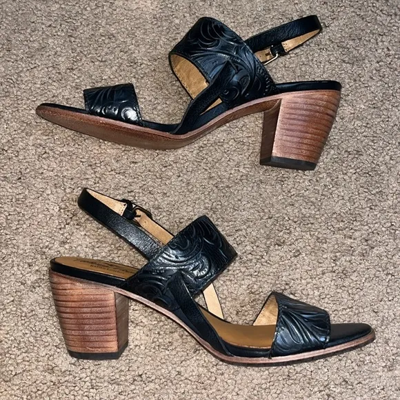 Patricia Nash Romana Italian Tooled Leather Stacked Chunky Block Heel Sandal 10