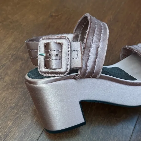 Pedro Garcia Decima Satin Platform Sandals in Metallic Rose, Size US 7/EU 37