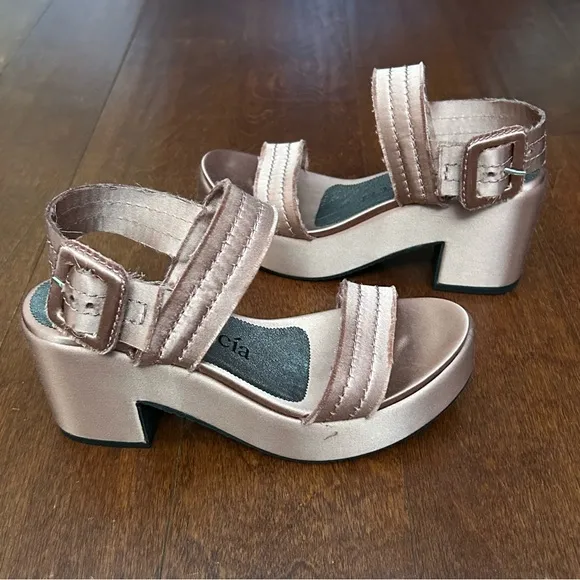 Pedro Garcia Decima Satin Platform Sandals in Metallic Rose, Size US 7/EU 37