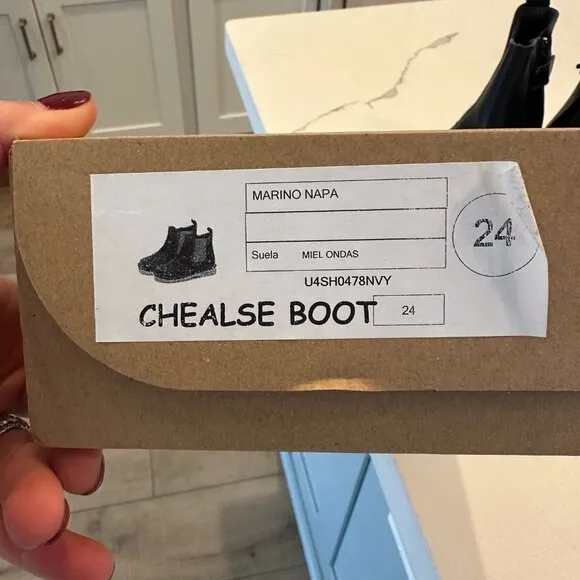 Pepa London NWT Boys Chelsea Boot Navy - 24